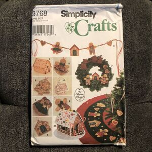 Christmas Tree Ornaments Sewing Pattern Crafts Topper Skirt Swag Gingerbread Vtg